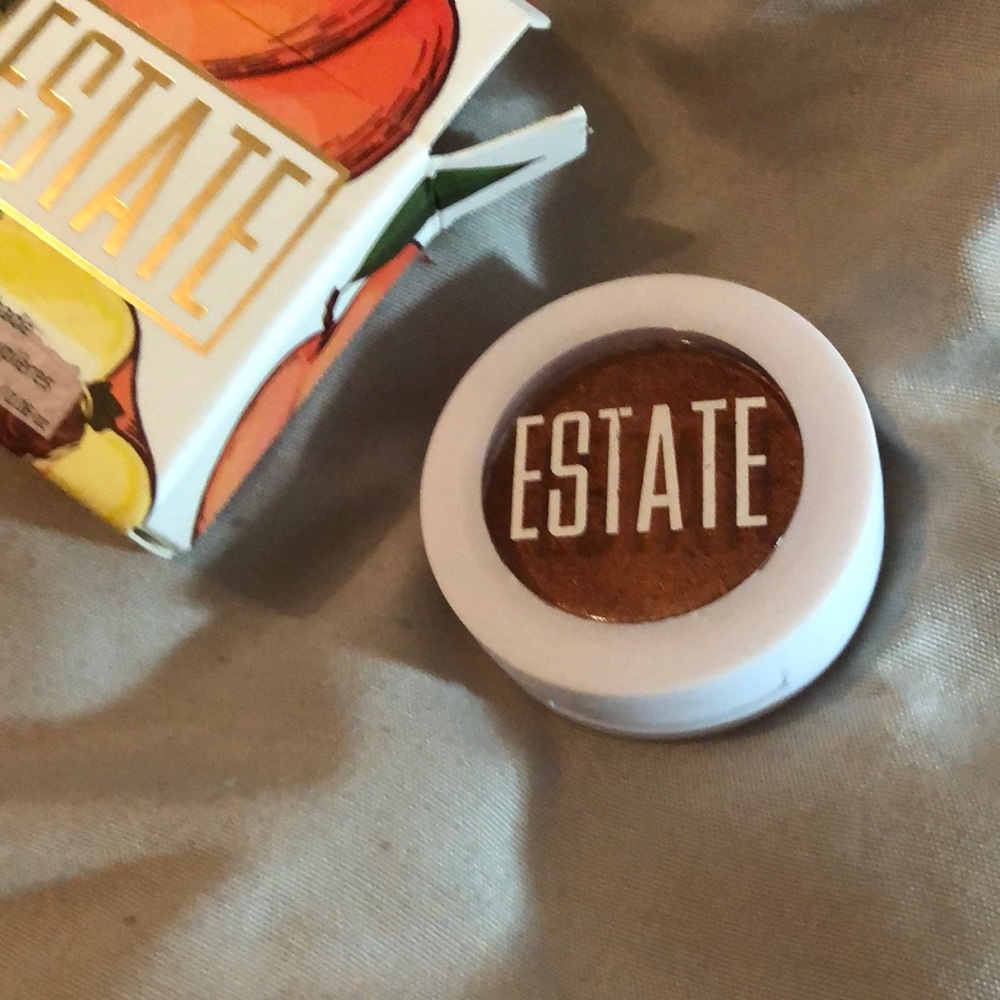 5/30$ SALE 🔥🔥New Estate eye shade Ombres